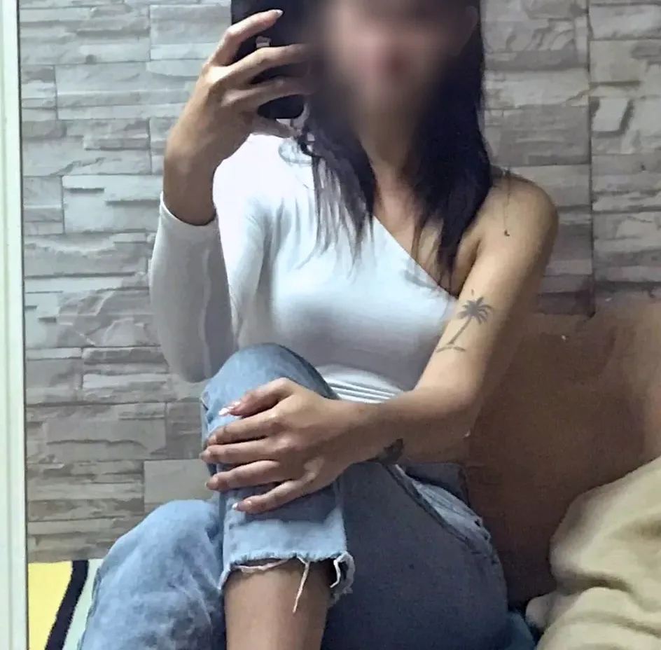 Ada, 32