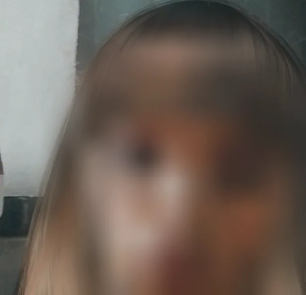 Claire, 35