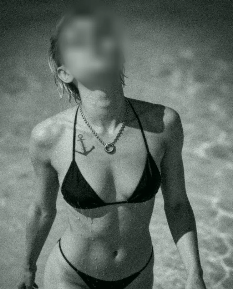 Gemma, 32