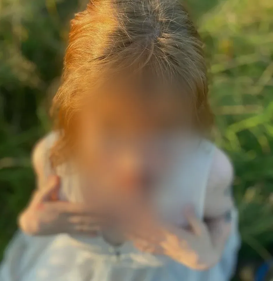 Yasmin, 21